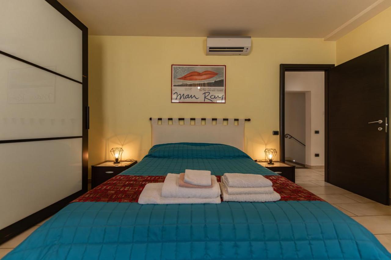 Terrazza Dei Sarti Central Volterra Penthouse 6 Beds & More Apartment Exterior photo