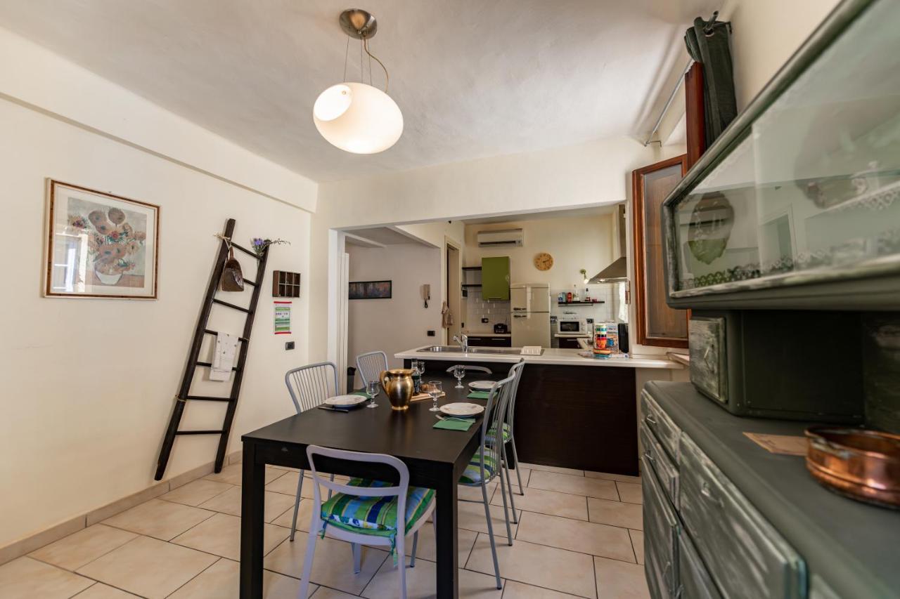 Terrazza Dei Sarti Central Volterra Penthouse 6 Beds & More Apartment Exterior photo